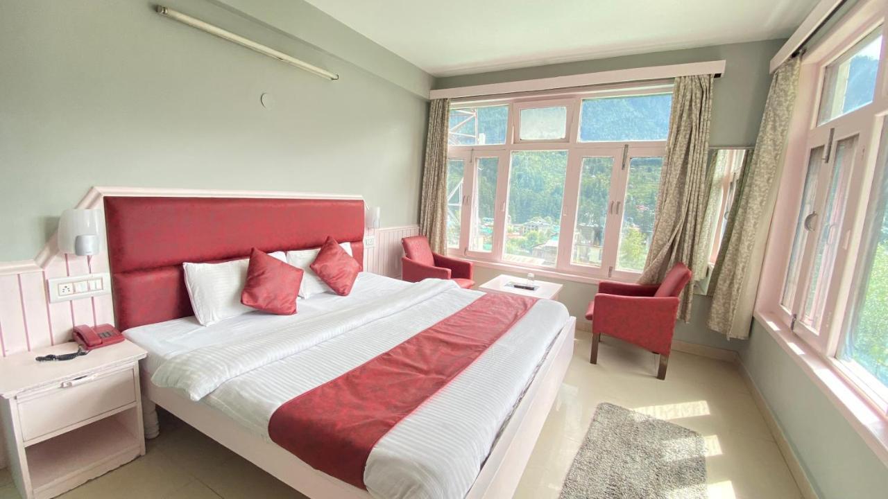 Hotel Meadows Manali ภายนอก รูปภาพ
