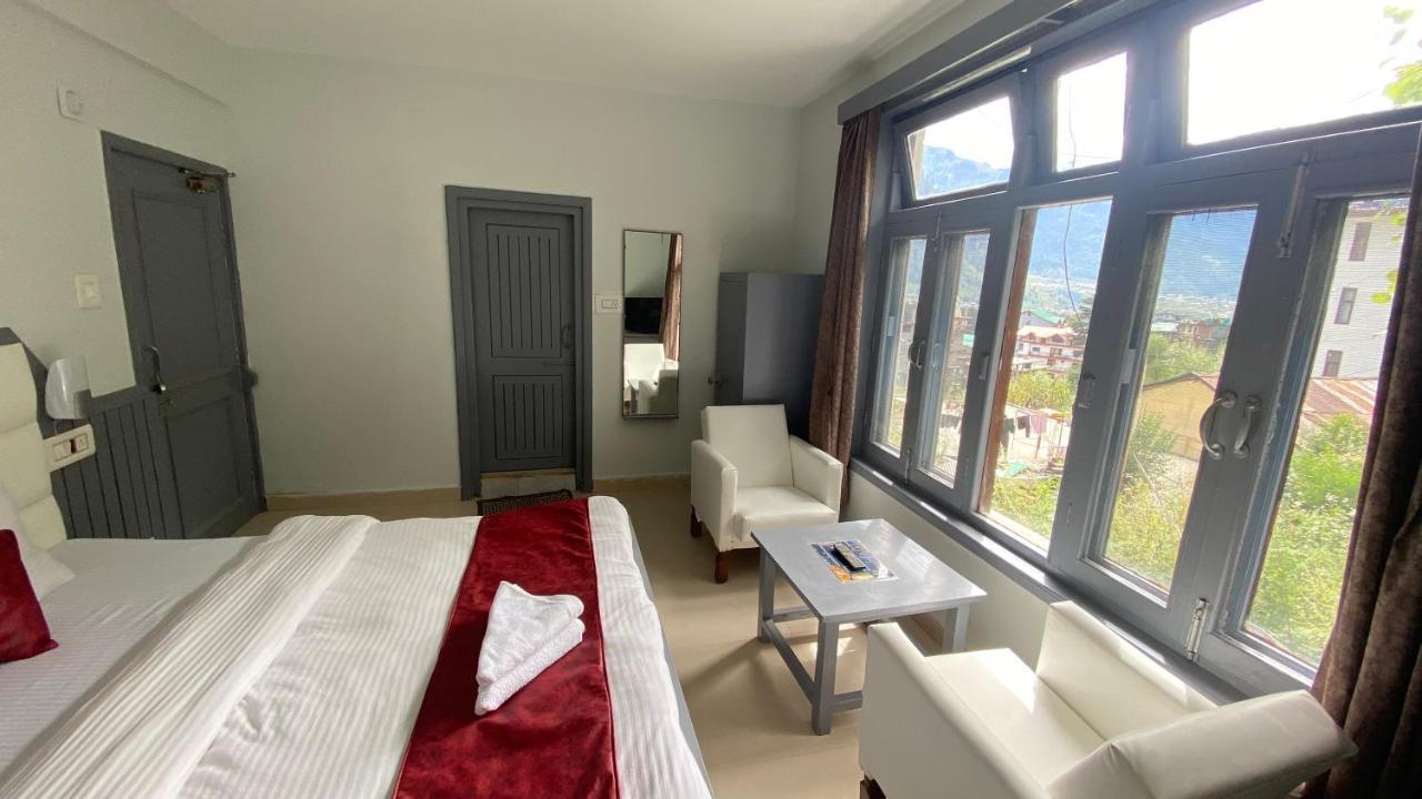 Hotel Meadows Manali ภายนอก รูปภาพ