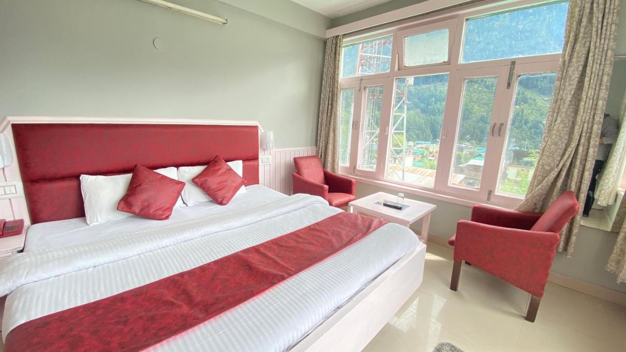 Hotel Meadows Manali ภายนอก รูปภาพ