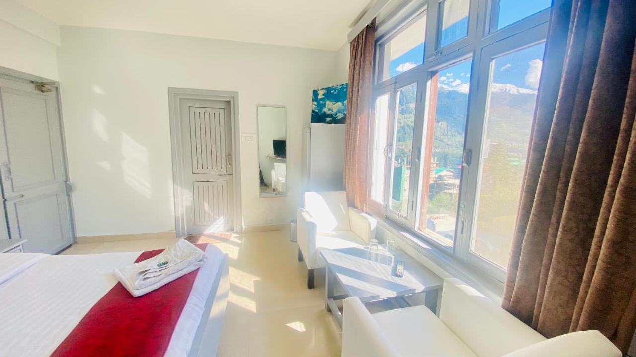 Hotel Meadows Manali ภายนอก รูปภาพ