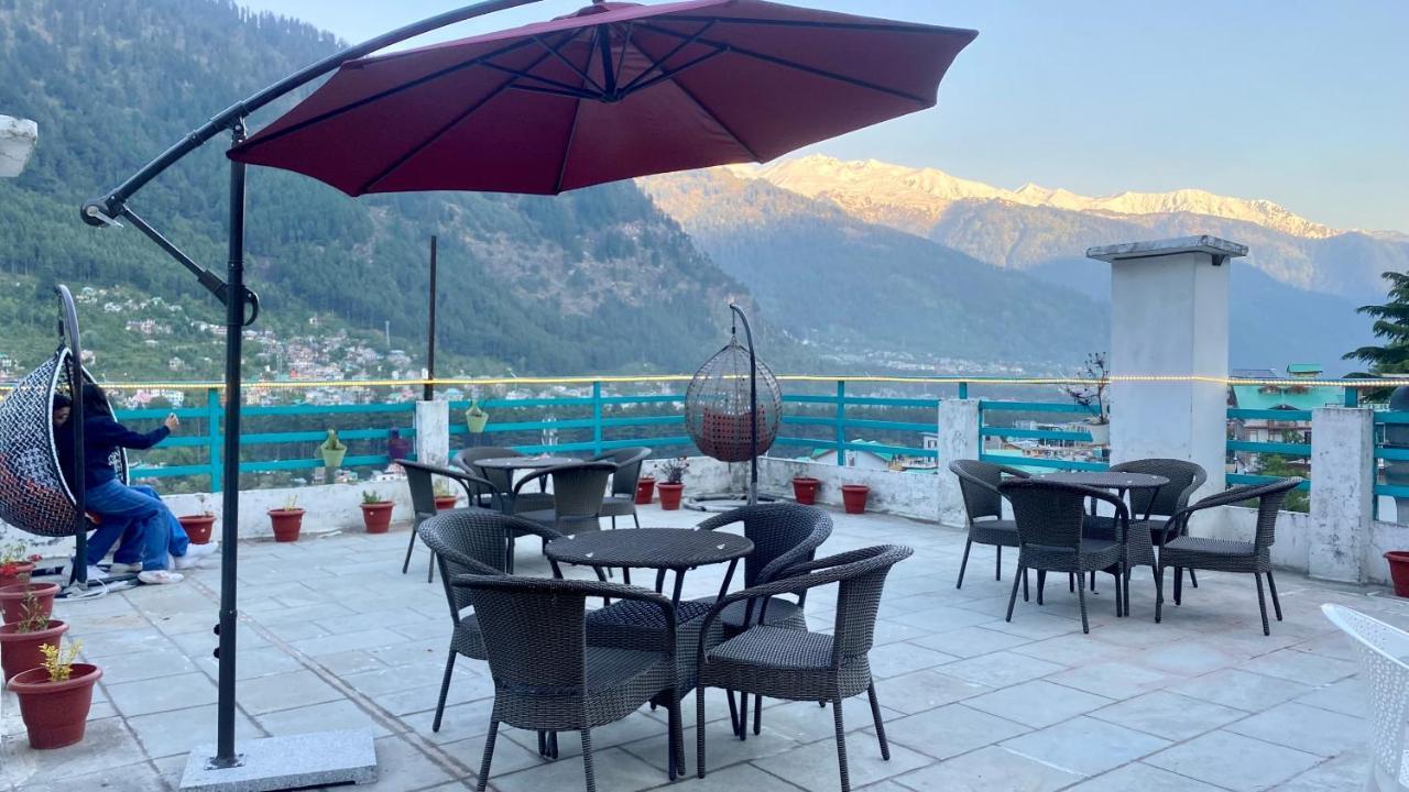 Hotel Meadows Manali ภายนอก รูปภาพ