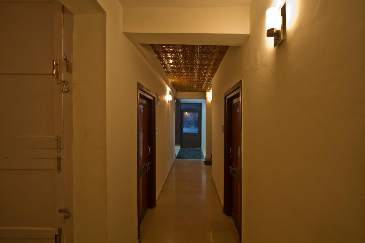 Hotel Meadows Manali ภายนอก รูปภาพ